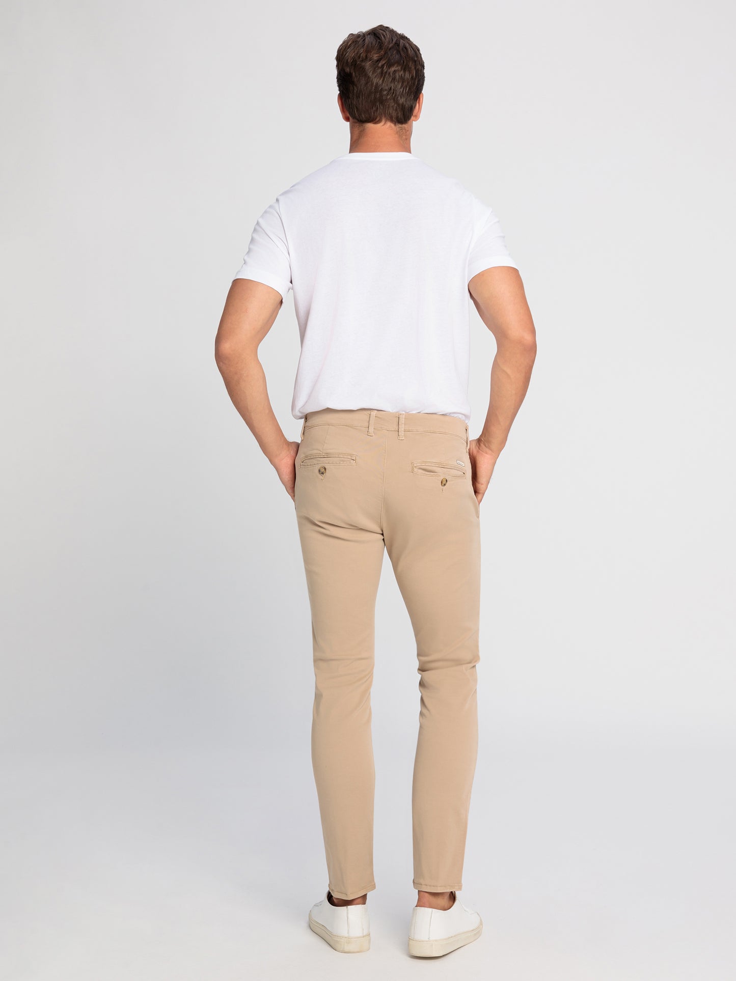 Men's slim tapered fit chinos in beige