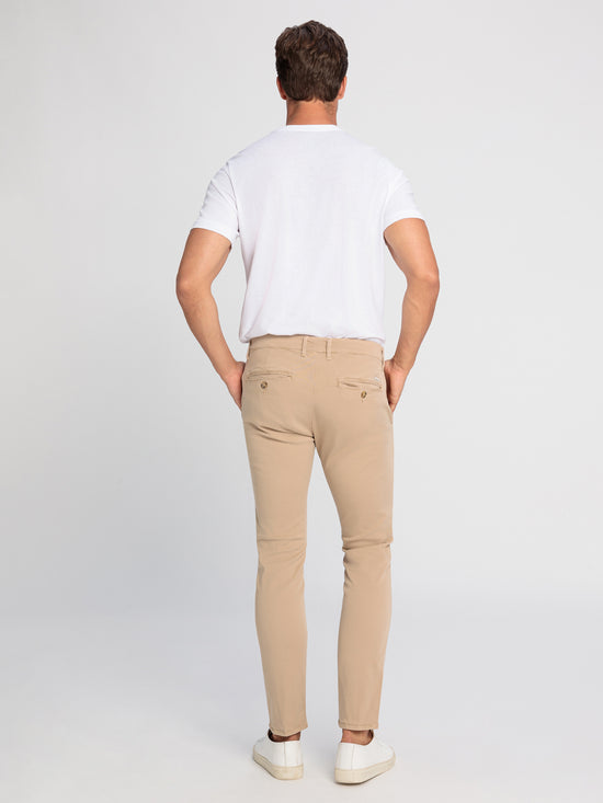 Herren Chino Slim Tapered Fit in beige