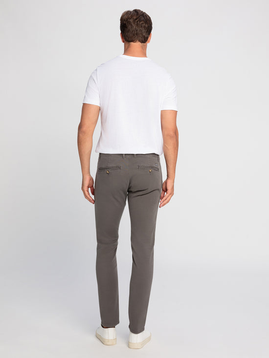 Men's slim tapered fit chinos in anthracite