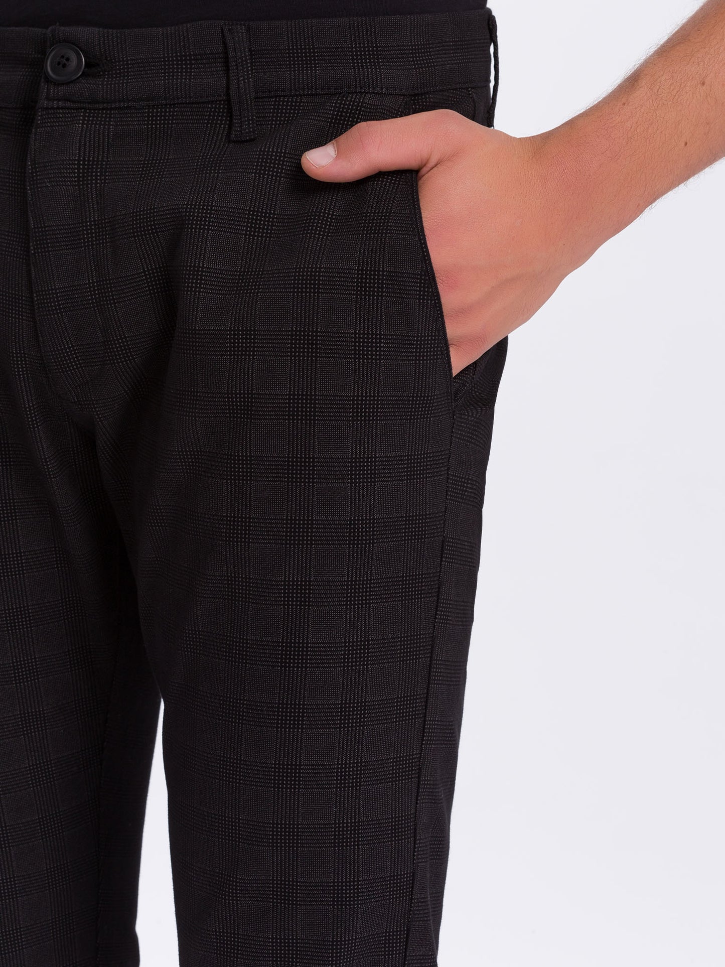 Men's chinos in grey with check pattern
