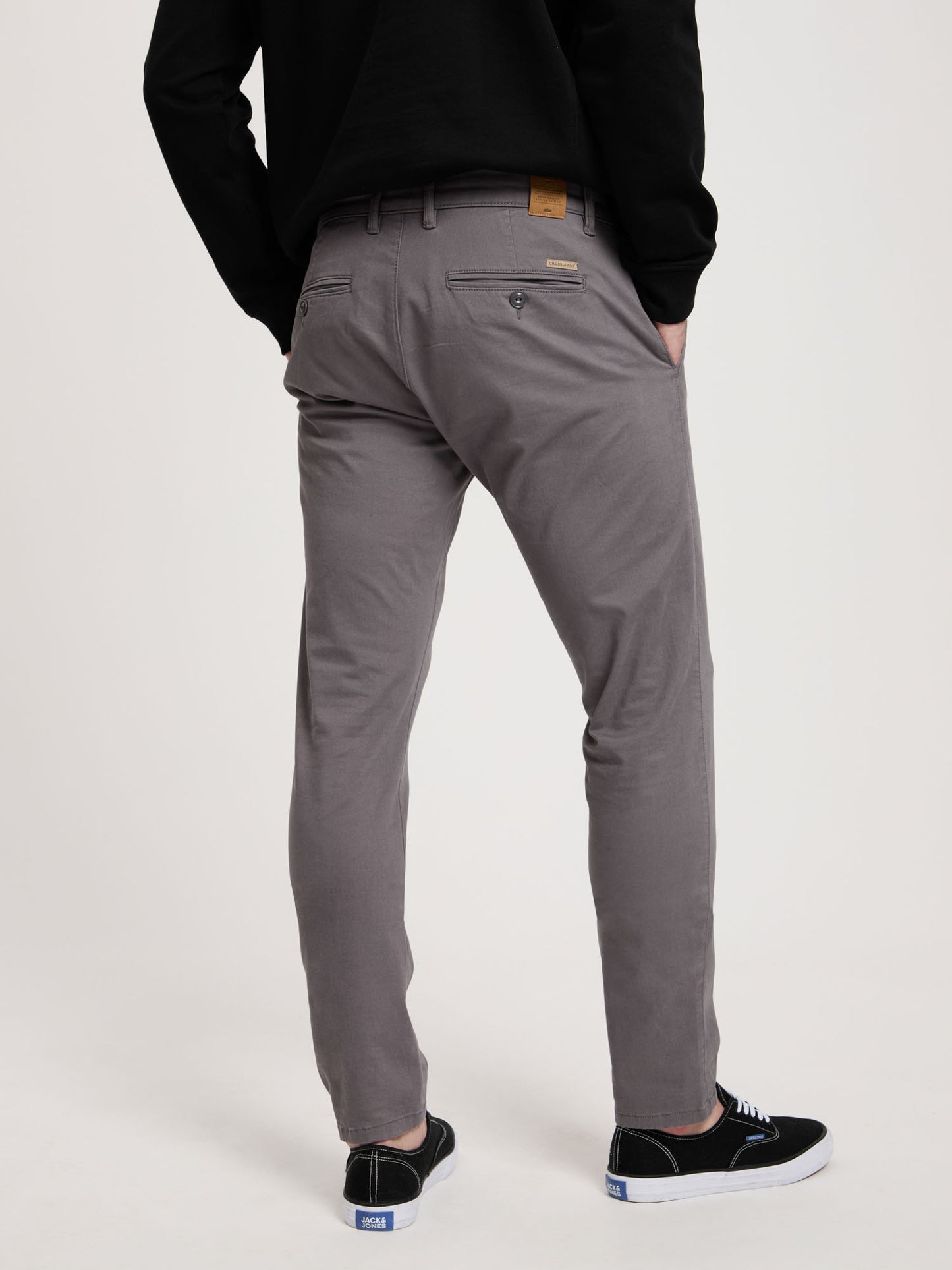 Men's slim tapered fit chinos grey.