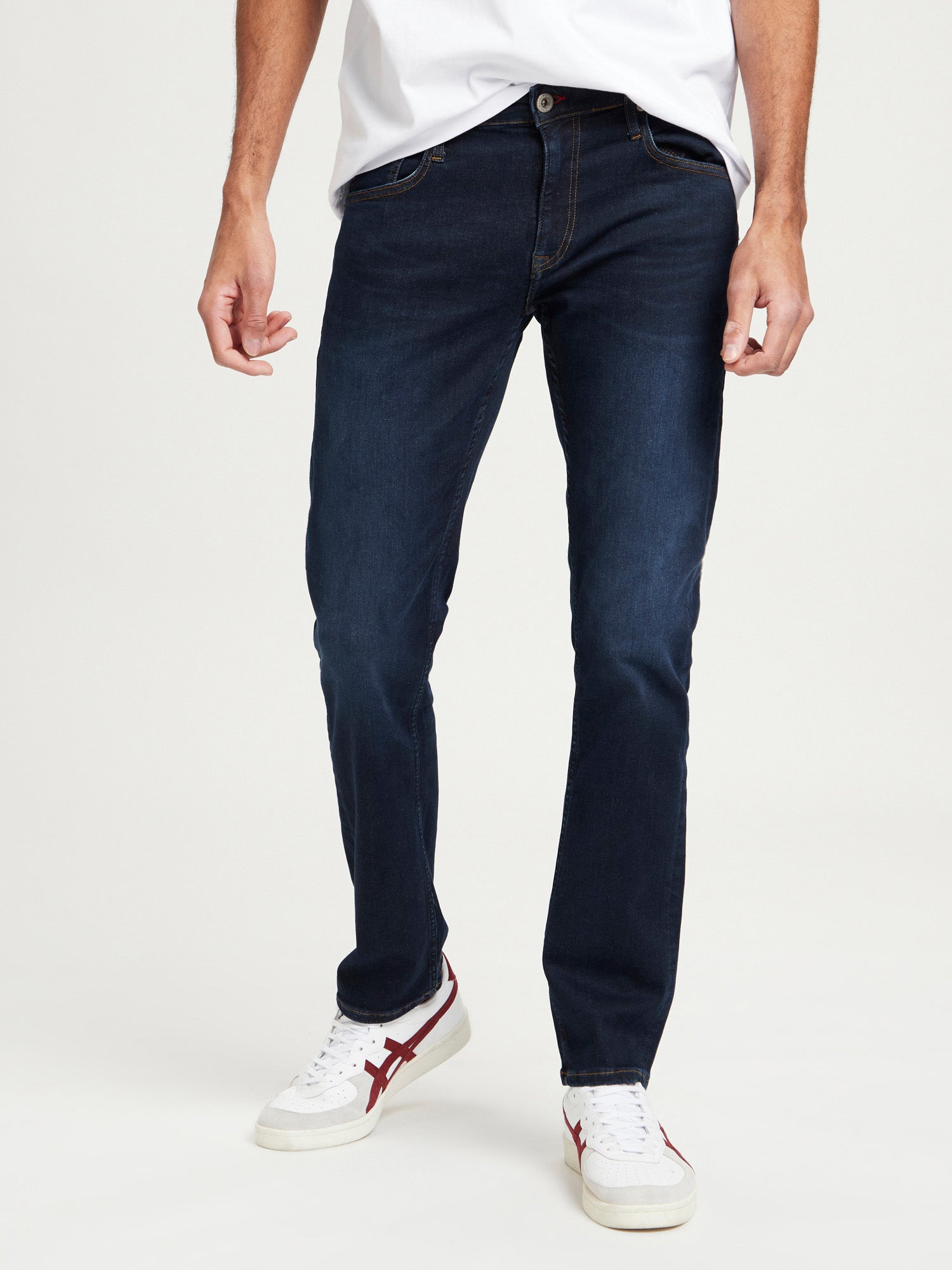 CROSS JEANS