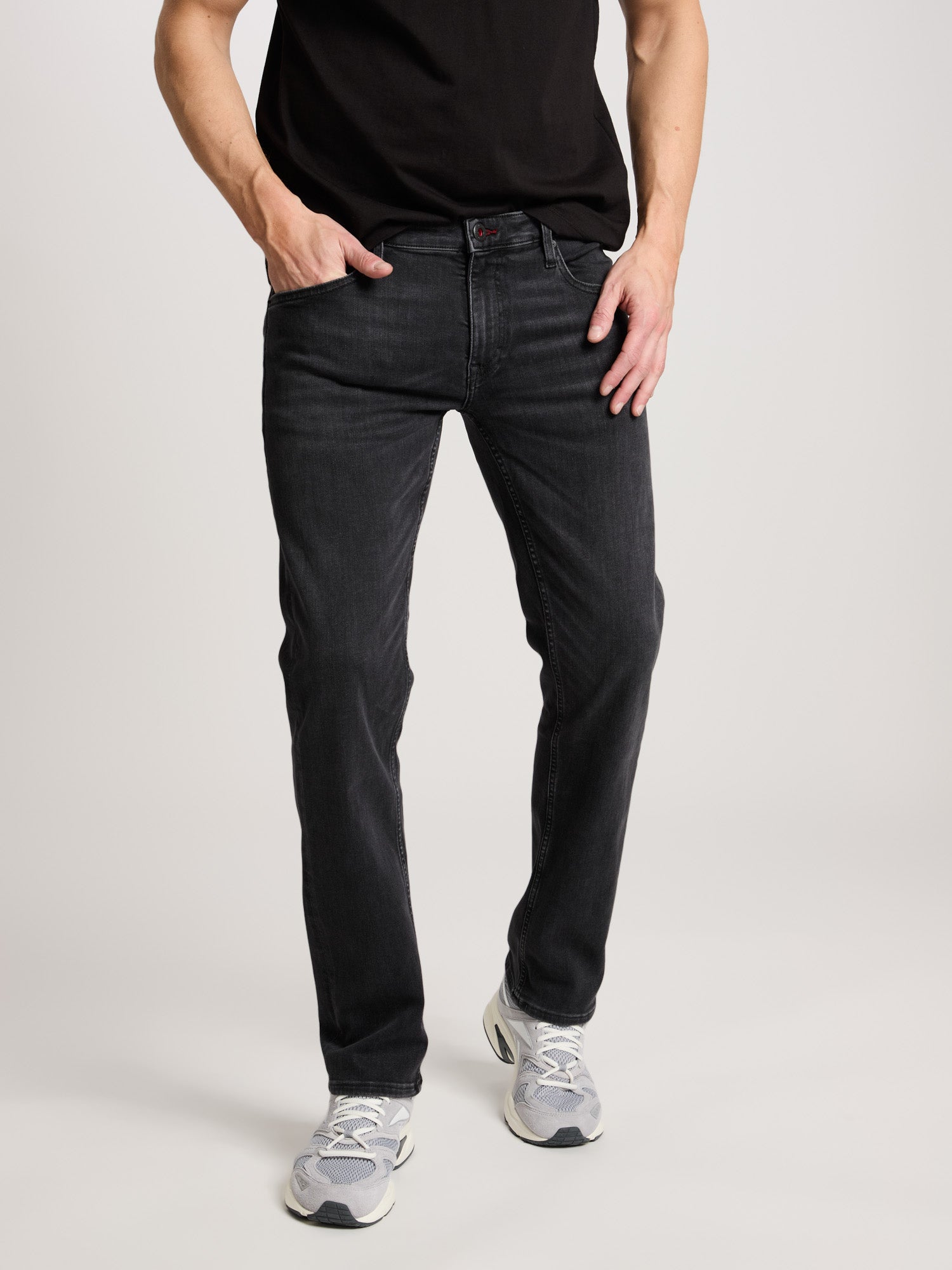 CROSS JEANS