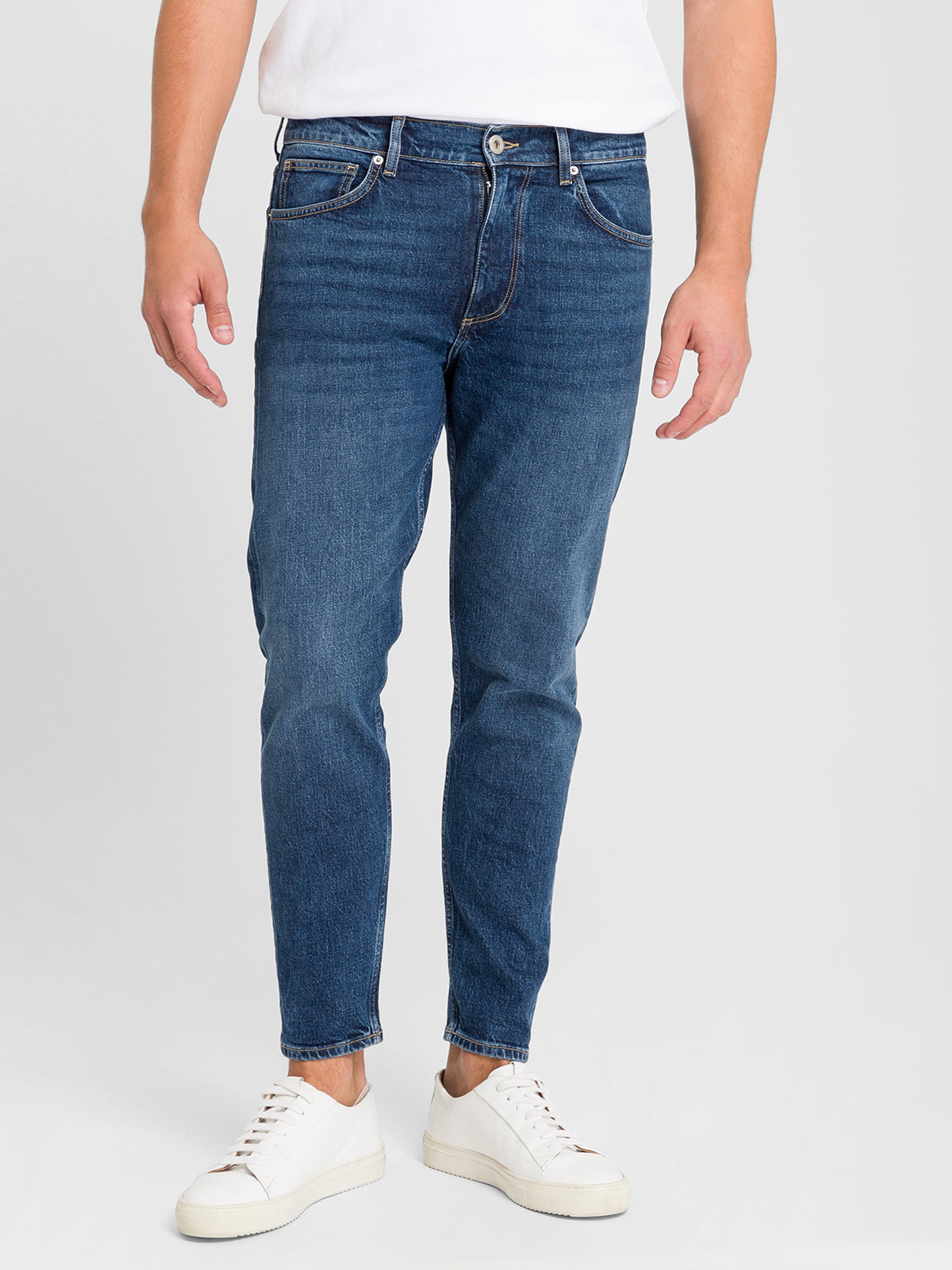 Finn Herren Jeans Regular Fit Tapered Leg dunkelblau