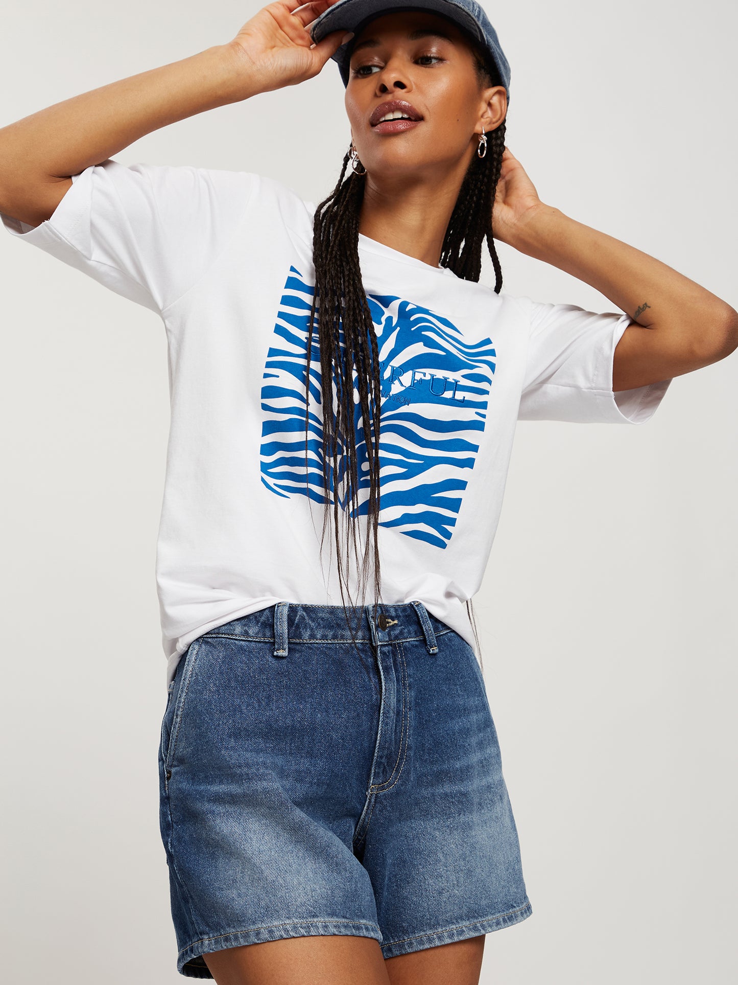 Women's Shorts Relaxed Fit dark mid blue