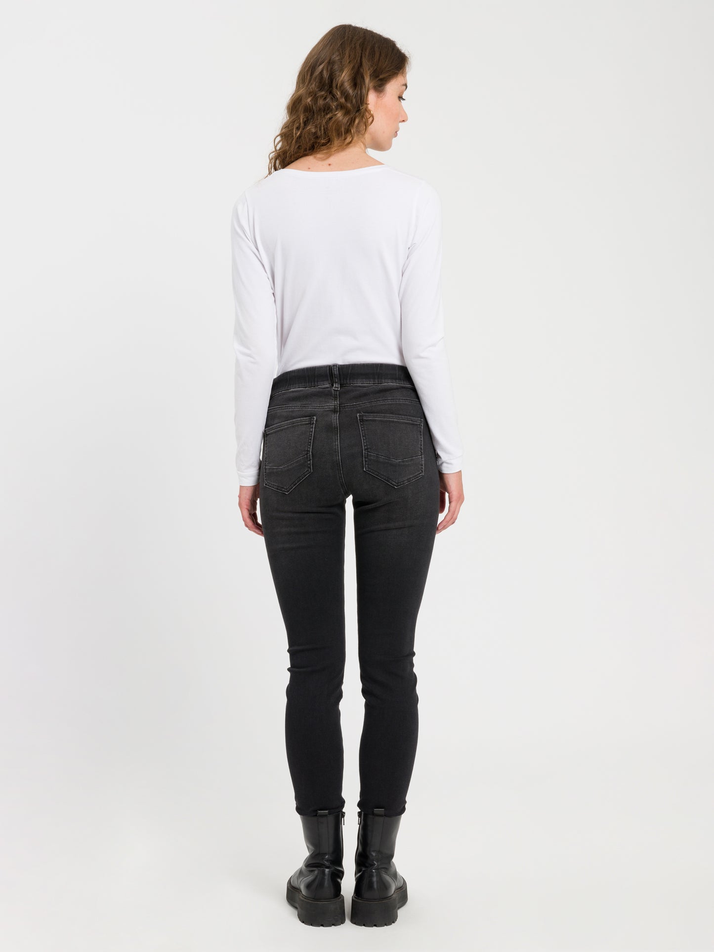 Janelle women's jeans jogger fit dark grey