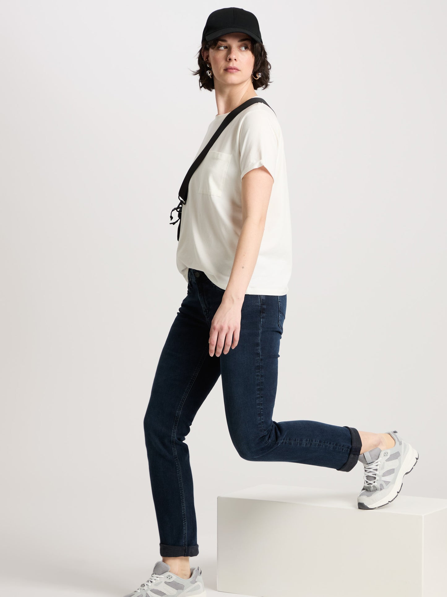 Rose women's jeans regular fit mid waist blue-black