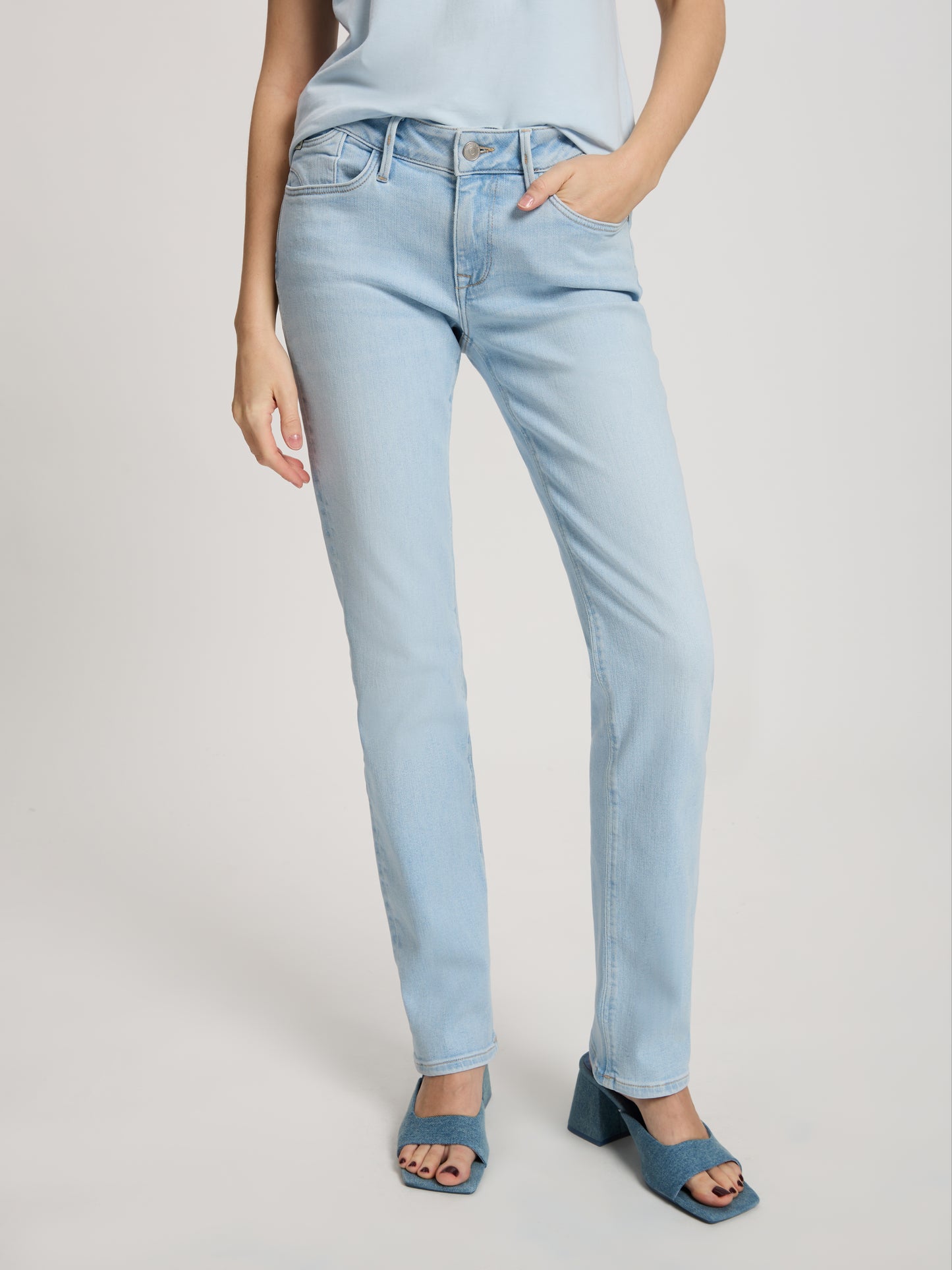 Rose Damen Jeans Regular Fit Mid Waist hellblau