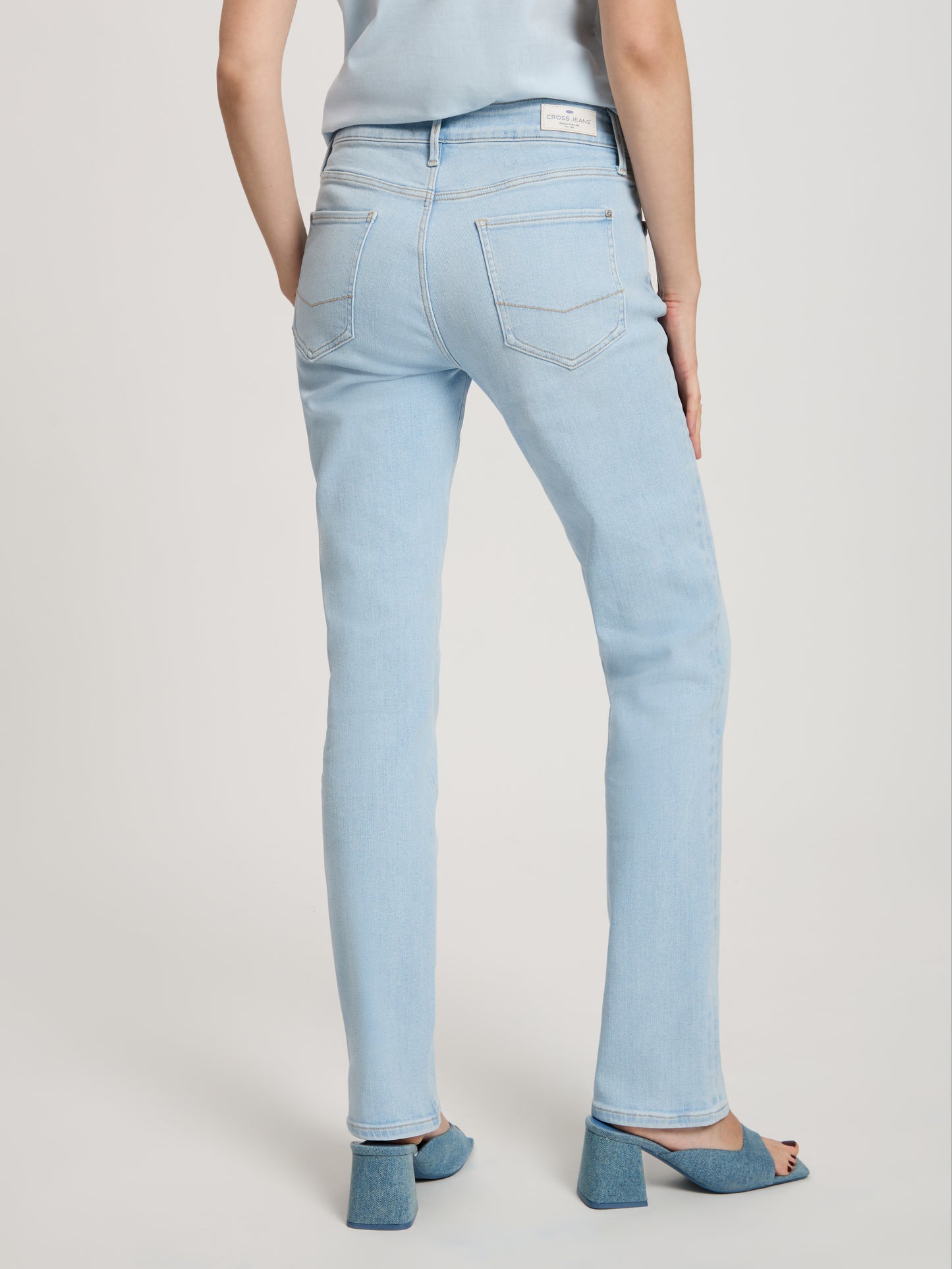 Rose Damen Jeans Regular Fit Mid Waist hellblau