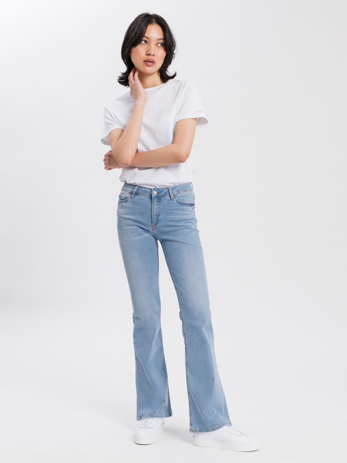 Faye Damen Jeans Slim Fit High Waist Flared Leg hellblau
