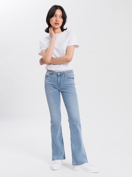Faye Damen Jeans Slim Fit High Waist Flared Leg hellblau