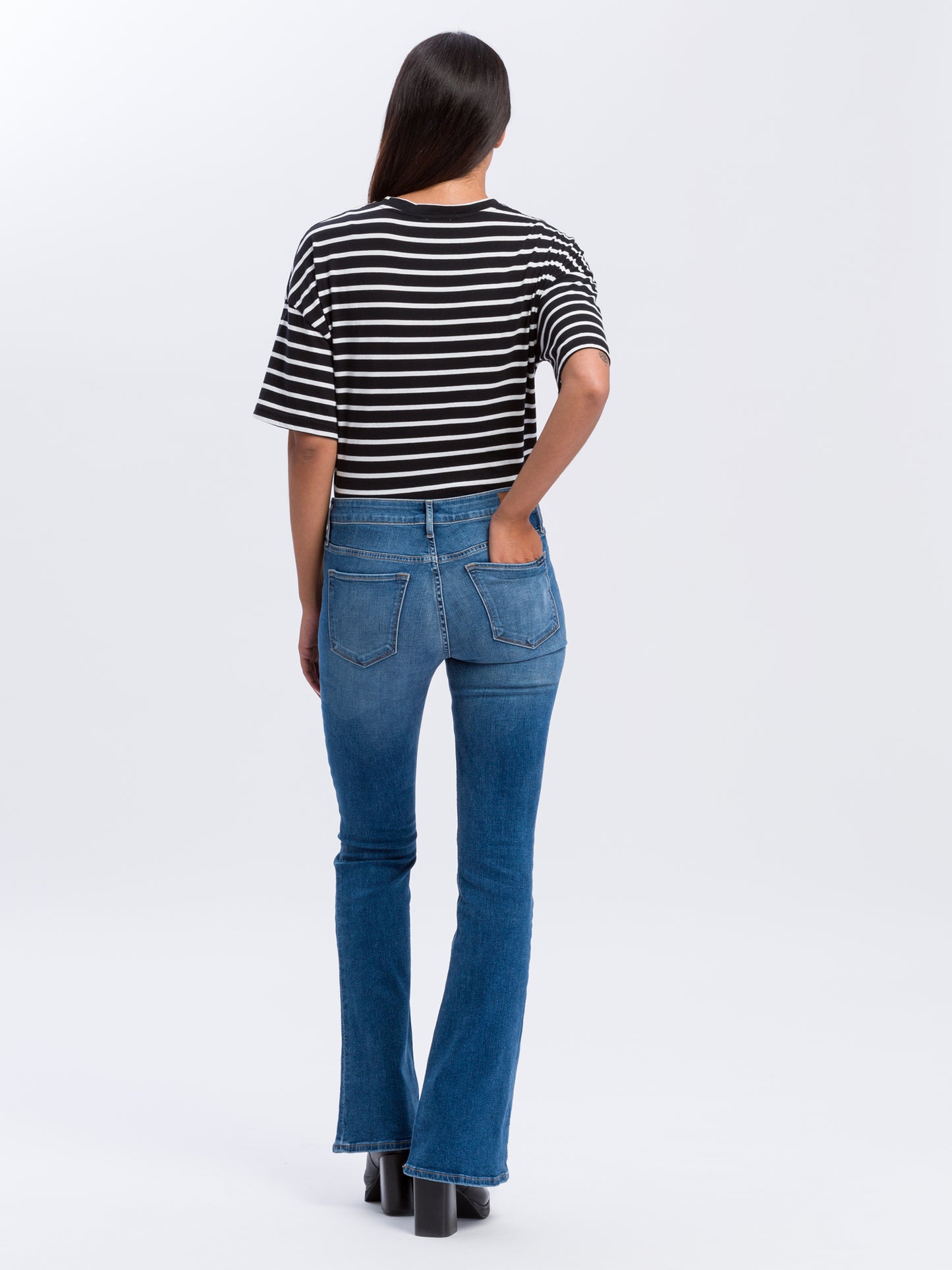 Faye Damen Jeans Slim Fit High Waist Flared Leg mittelblau