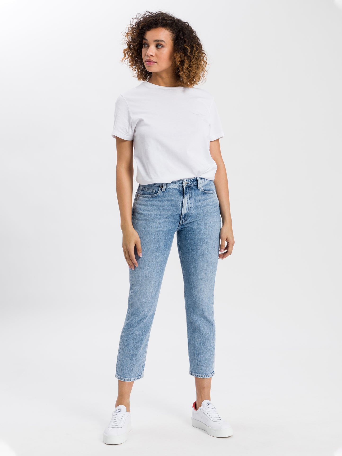 Marisa women's jeans regular fit high waist straight leg medium blue