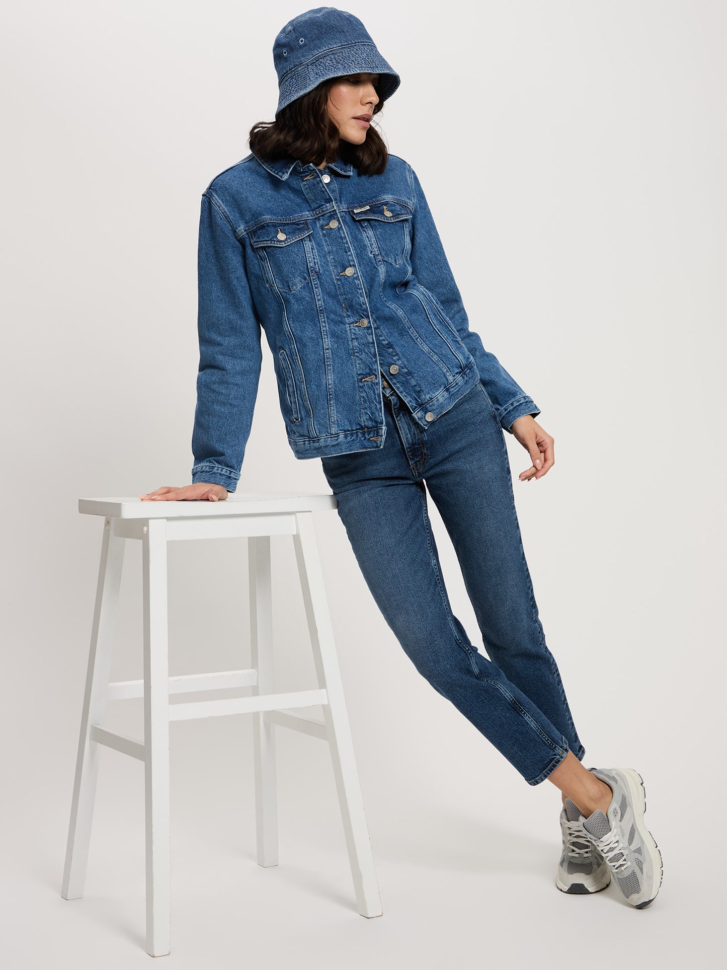 Marisa women's jeans regular fit high waist straight leg medium blue