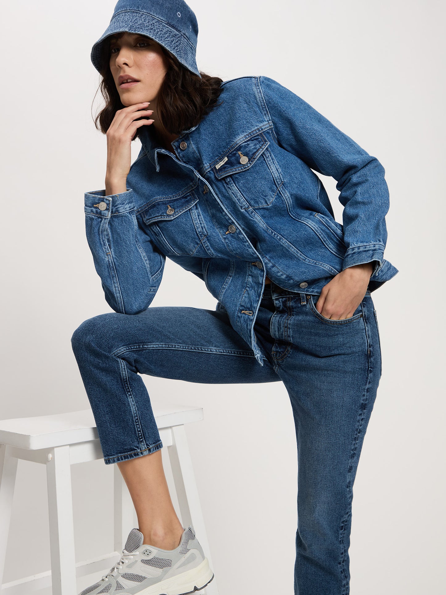 Marisa women's jeans regular fit high waist straight leg medium blue