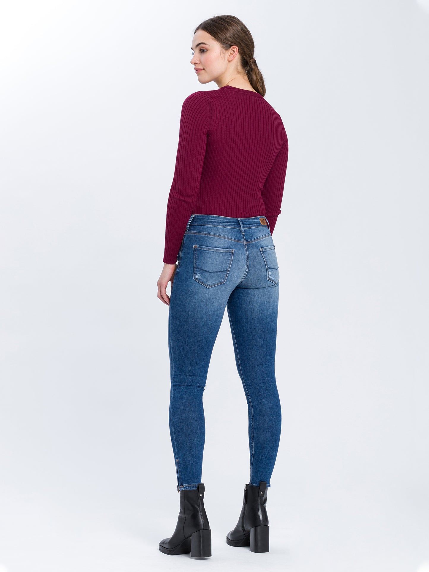 Giselle women's jeans super skinny fit mid waist ankle length medium blue
