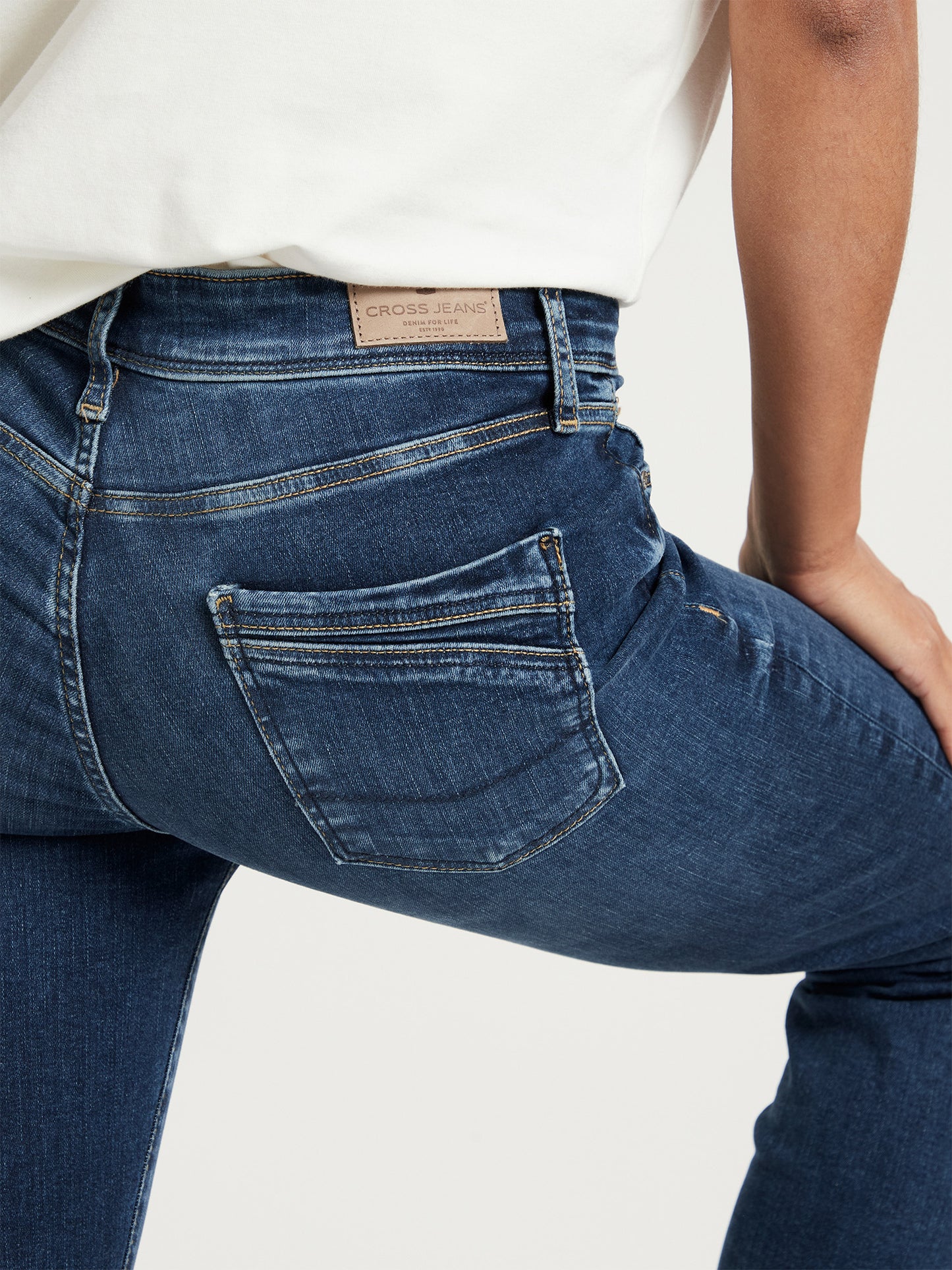 Anya Damen Jeans Slim Fit Mid Waist dunkel blau