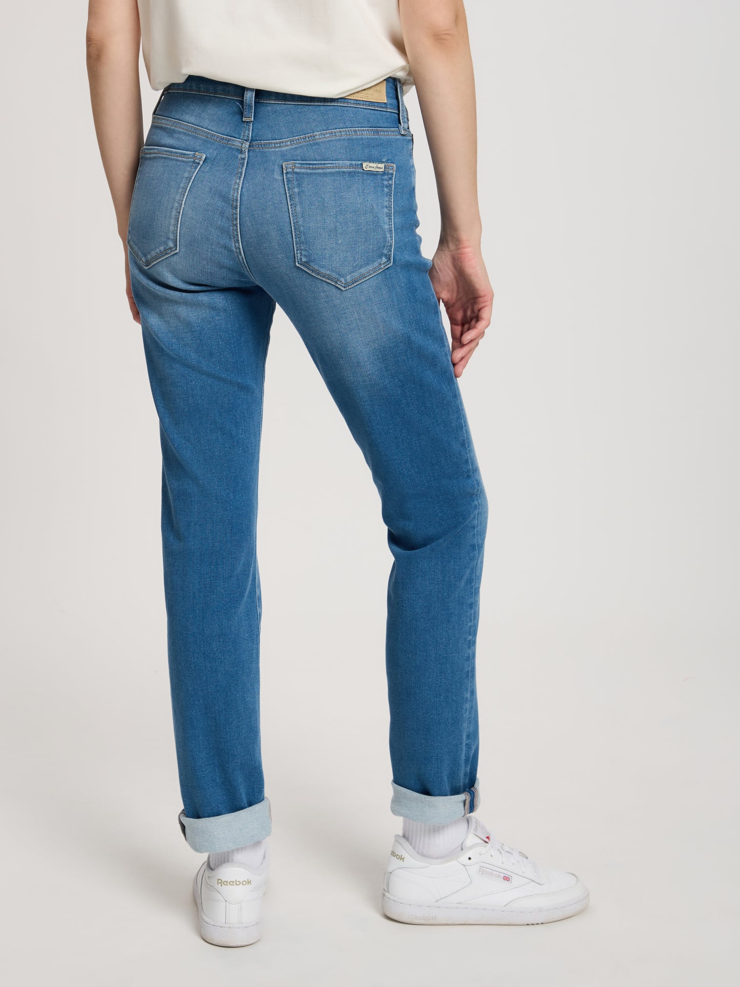 Anya Damen Jeans Slim Fit Mid Waist helles mittelblau