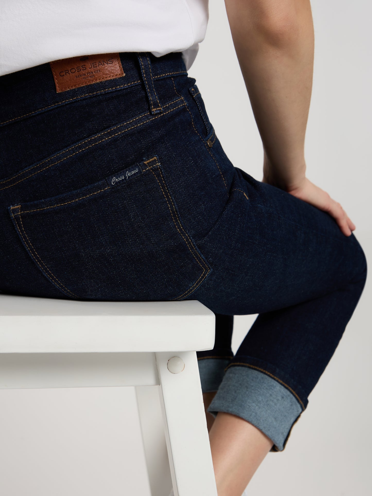Anya women's jeans slim fit mid waist deep blue