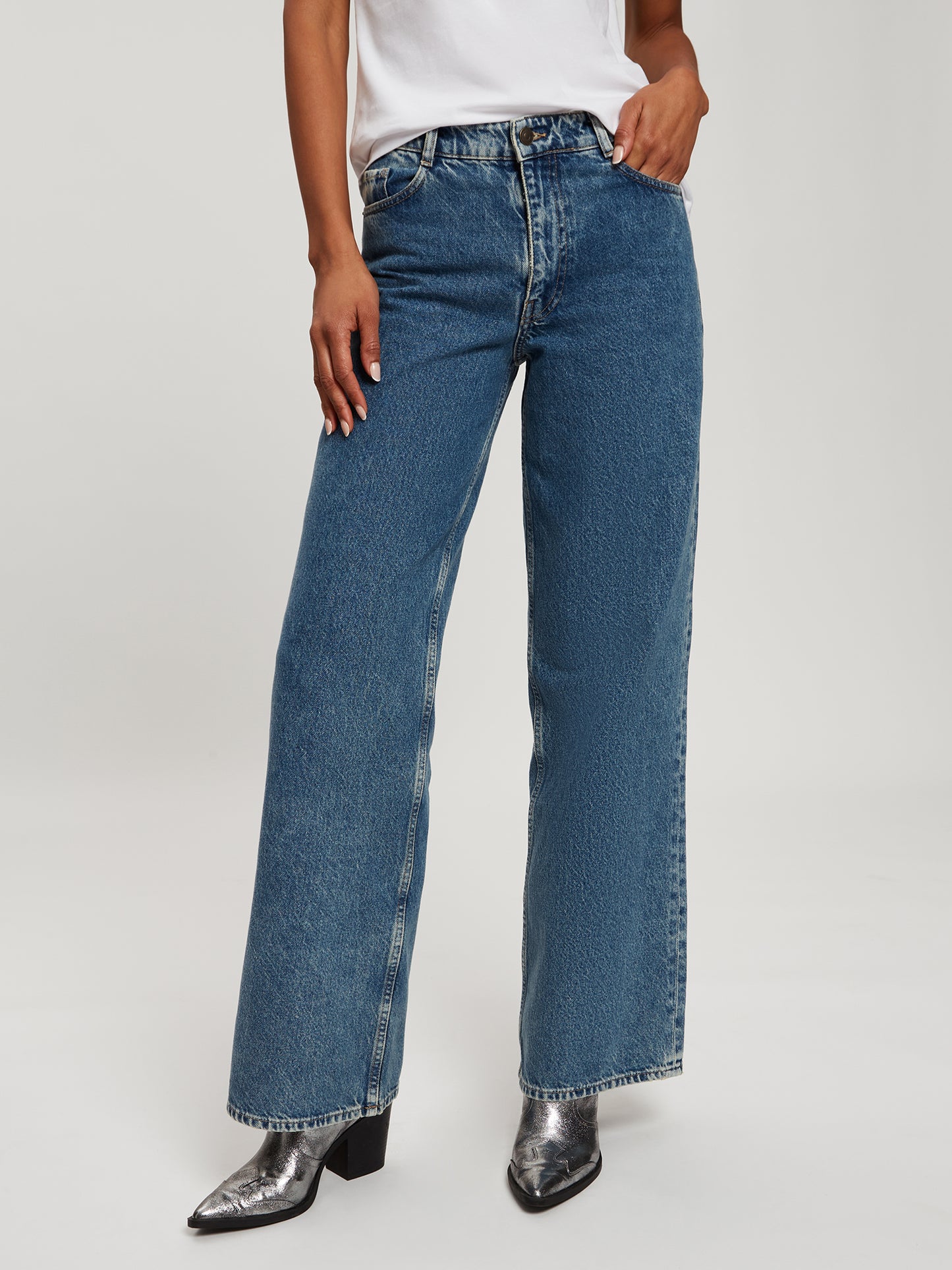 Damen Jeans Flare Fit Mid Waist dunkel mittelblau